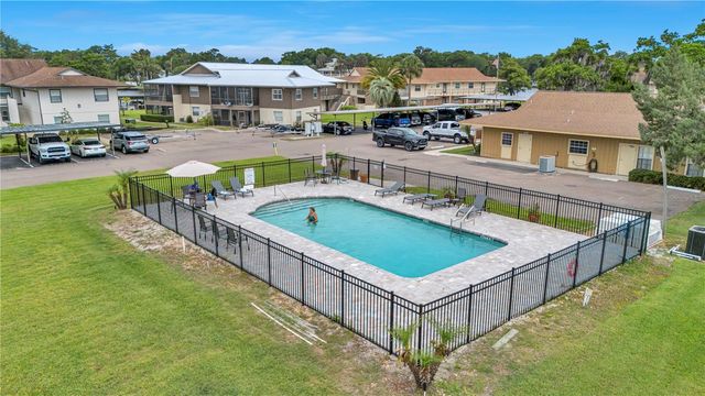 1640 JUNO TRAIL 205C, Astor, FL 32102