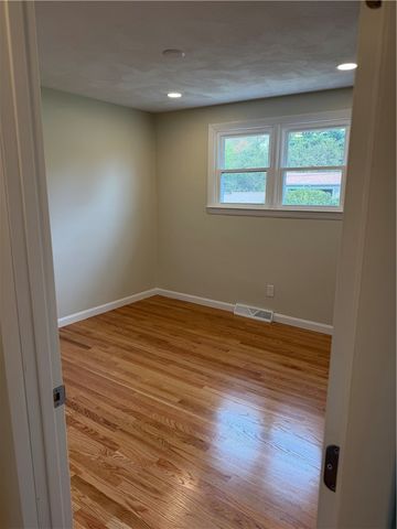 71 Jerry Lane, North Kingstown, RI 02852