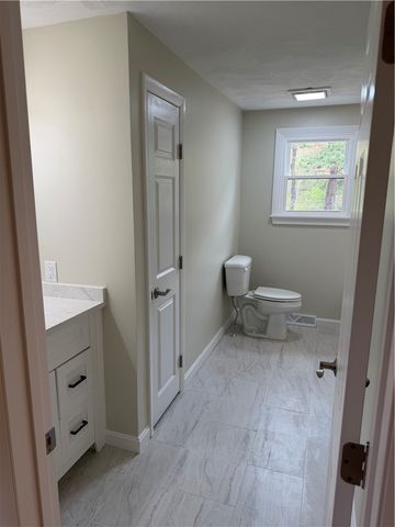 71 Jerry Lane, North Kingstown, RI 02852