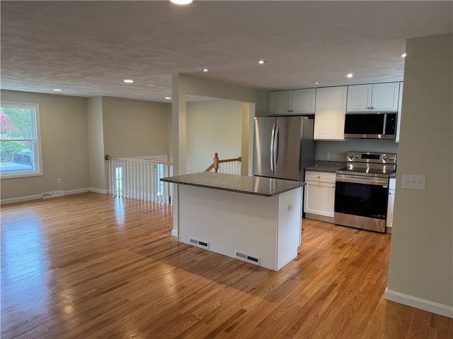 71 Jerry Lane, North Kingstown, RI 02852