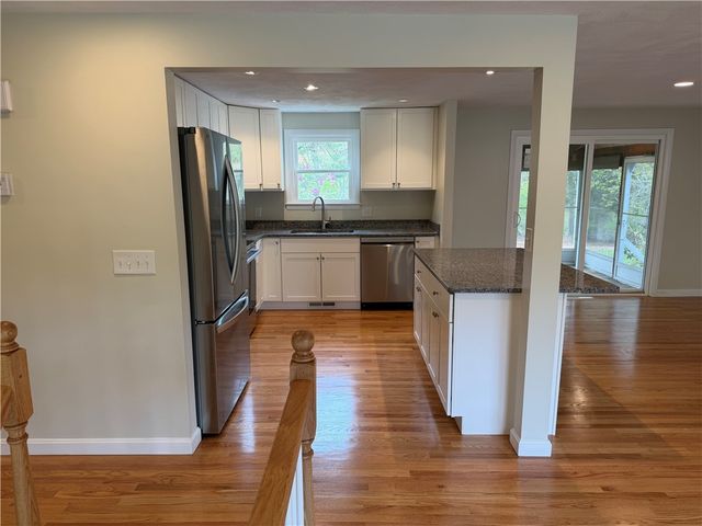 71 Jerry Lane, North Kingstown, RI 02852