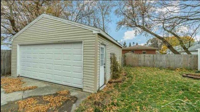 1306 Leng Street, Bay City, MI 48706