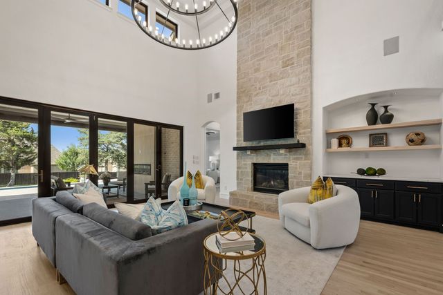 320 W Highland Street, Southlake, TX 76092