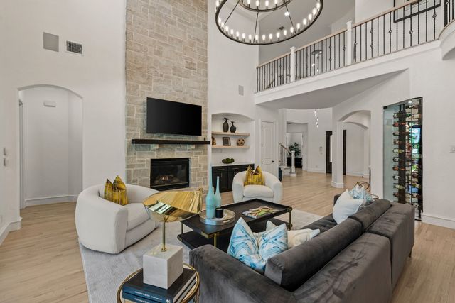 320 W Highland Street, Southlake, TX 76092