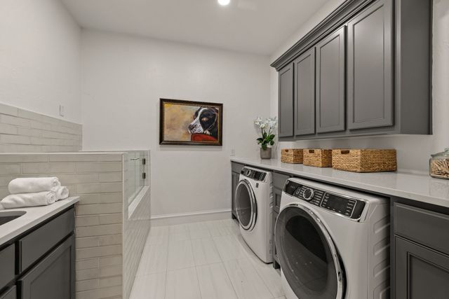 320 W Highland Street, Southlake, TX 76092