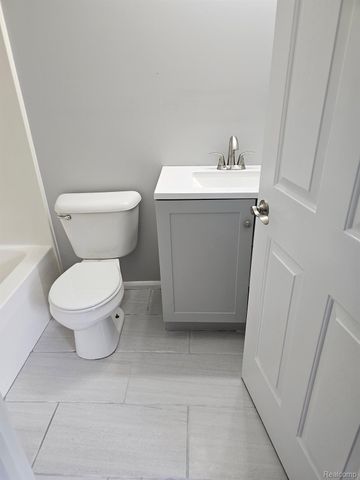 35373 FOREST Street, Wayne, MI 48184