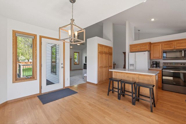 17950 Concord Street NW, Elk River, MN 55330