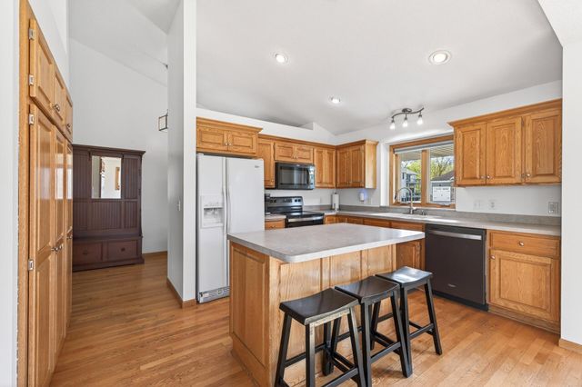 17950 Concord Street NW, Elk River, MN 55330