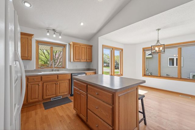 17950 Concord Street NW, Elk River, MN 55330