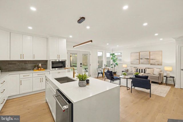 2613 NEWTON ST NE, Washington, DC 20018
