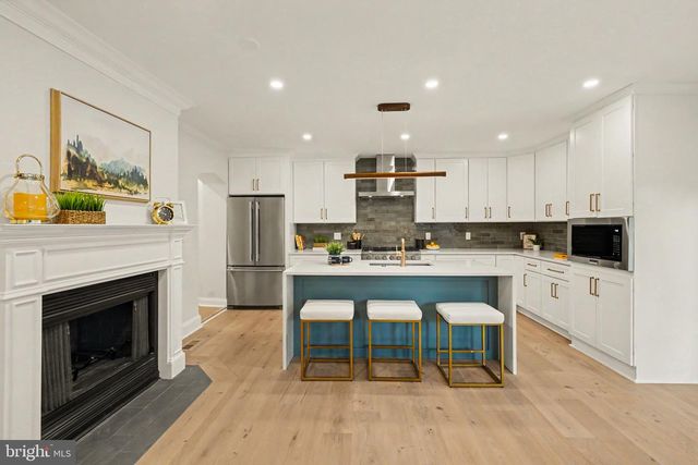 2613 NEWTON ST NE, Washington, DC 20018