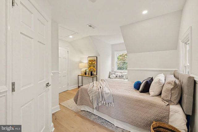 2613 NEWTON ST NE, Washington, DC 20018