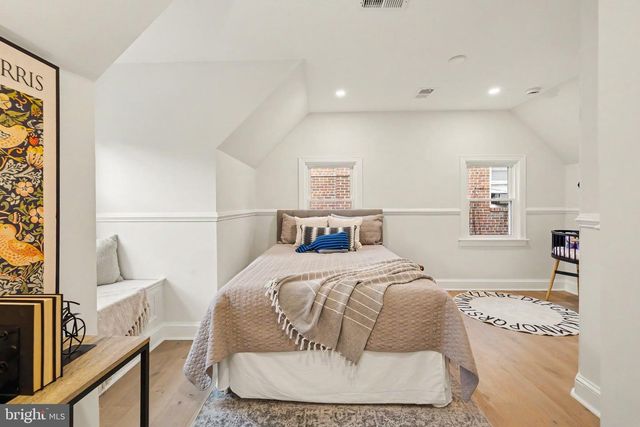 2613 NEWTON ST NE, Washington, DC 20018