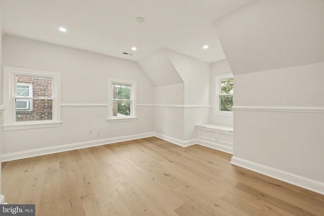 2613 NEWTON ST NE, Washington, DC 20018