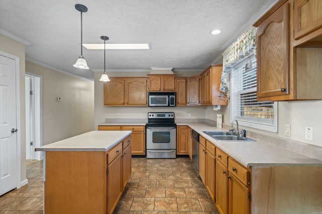 166 Loyd Lane, Hot Springs, AR 71913