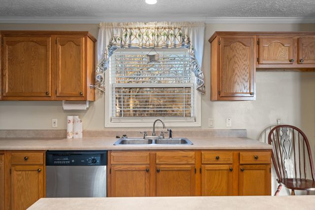 166 Loyd Lane, Hot Springs, AR 71913