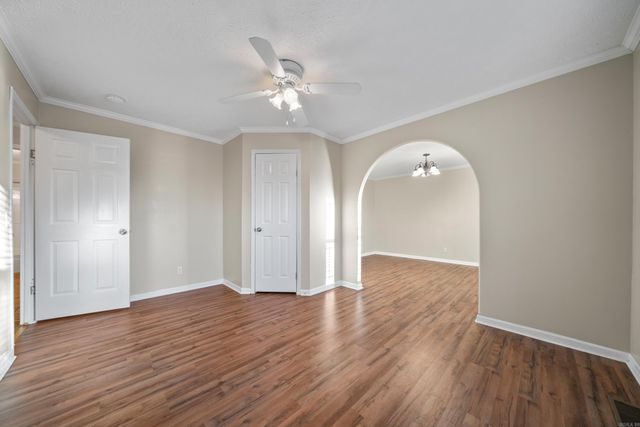 166 Loyd Lane, Hot Springs, AR 71913