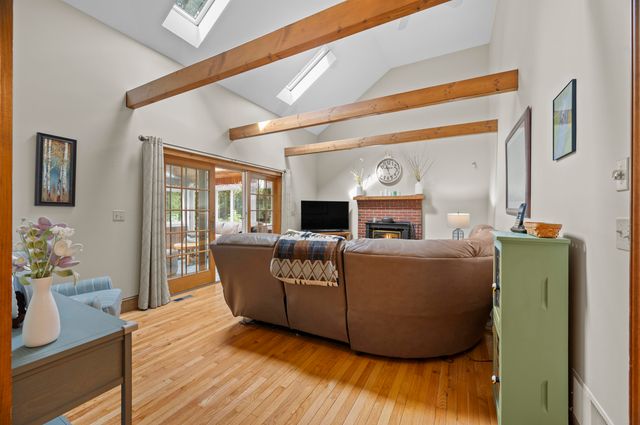 19 Highland Road, Kensington, NH 03833