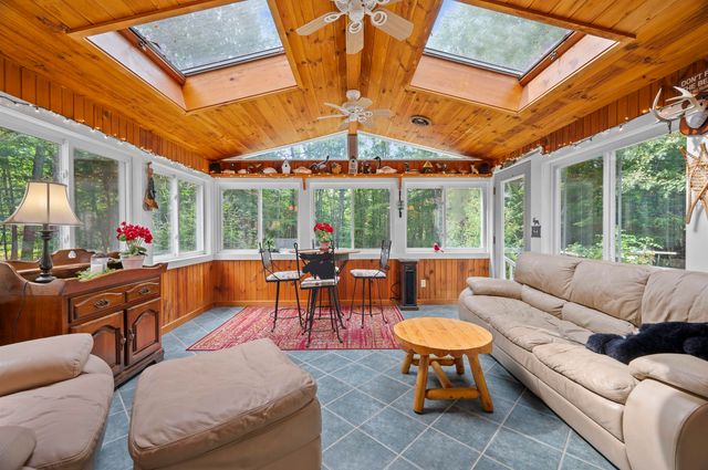 19 Highland Road, Kensington, NH 03833