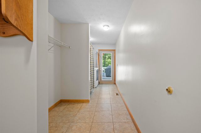 19 Highland Road, Kensington, NH 03833