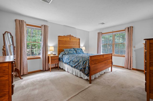 19 Highland Road, Kensington, NH 03833