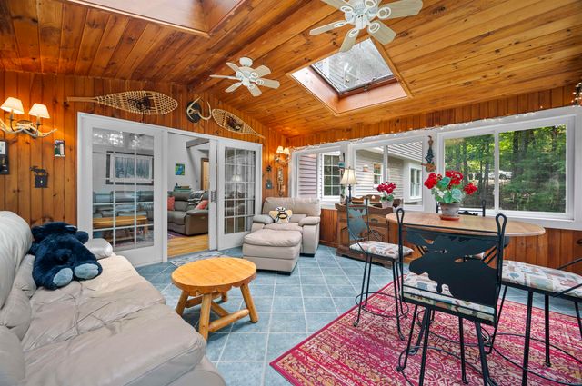 19 Highland Road, Kensington, NH 03833