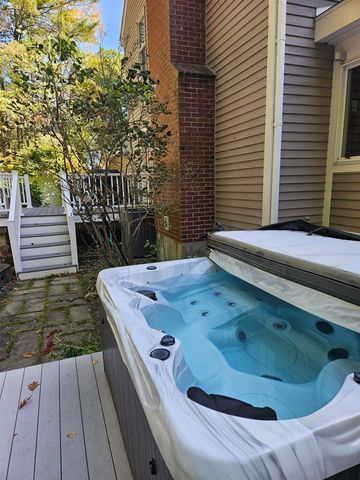 19 Highland Road, Kensington, NH 03833