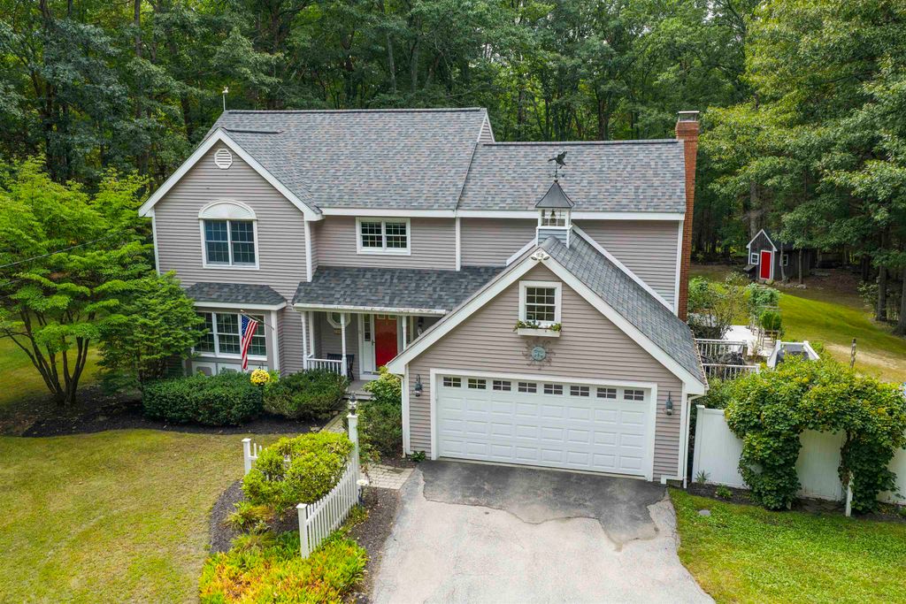 19 Highland Road, Kensington, NH 03833