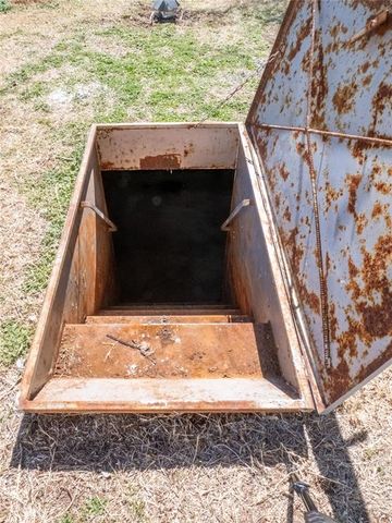 1715 SW E Avenue, Lawton, OK 73501