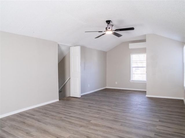 1715 SW E Avenue, Lawton, OK 73501