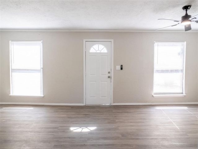 1715 SW E Avenue, Lawton, OK 73501