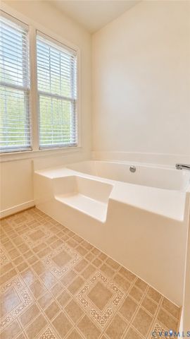 8304 Southern Watch Pl, Mechanicsville, VA 23111