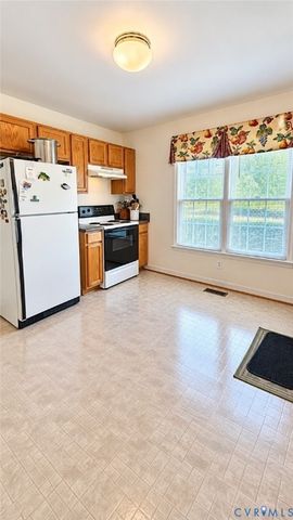 8304 Southern Watch Pl, Mechanicsville, VA 23111