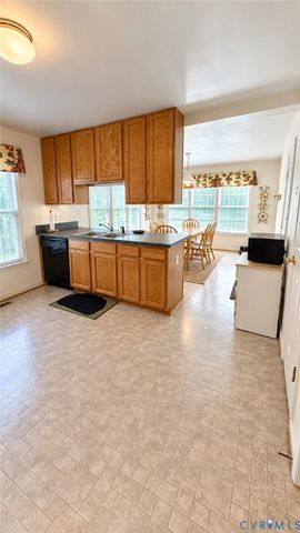 8304 Southern Watch Pl, Mechanicsville, VA 23111