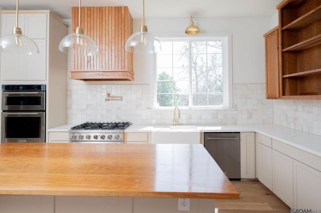 59305 Bayou Rd, Plaquemine, LA 70764