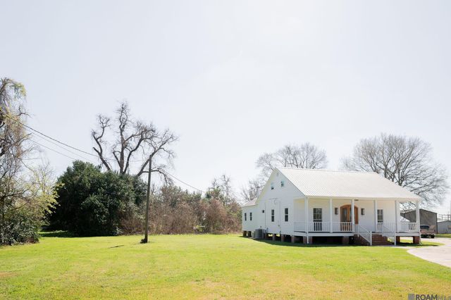 59305 Bayou Rd, Plaquemine, LA 70764