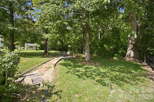 2693 Salem Church Road, Lincolnton, NC 28092