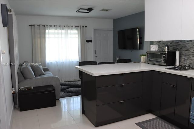 6506 SW 20th Street, Miramar, FL 33023