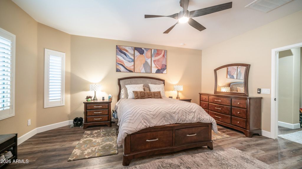 Image 18 of property listing at 10754 W YEARLING Road, Peoria, AZ 85383