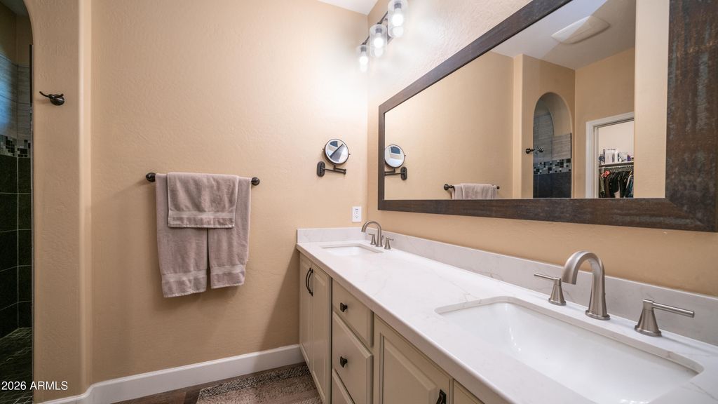 Image 19 of property listing at 10754 W YEARLING Road, Peoria, AZ 85383