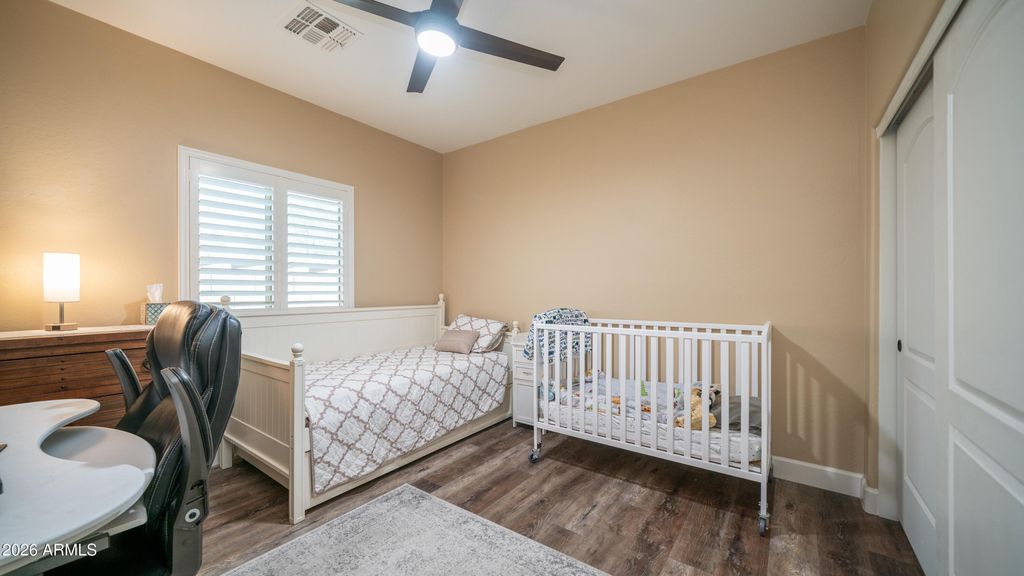 Image 23 of property listing at 10754 W YEARLING Road, Peoria, AZ 85383