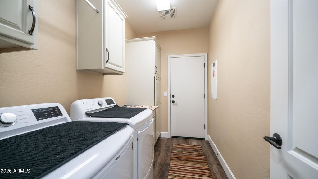 Image 26 of property listing at 10754 W YEARLING Road, Peoria, AZ 85383