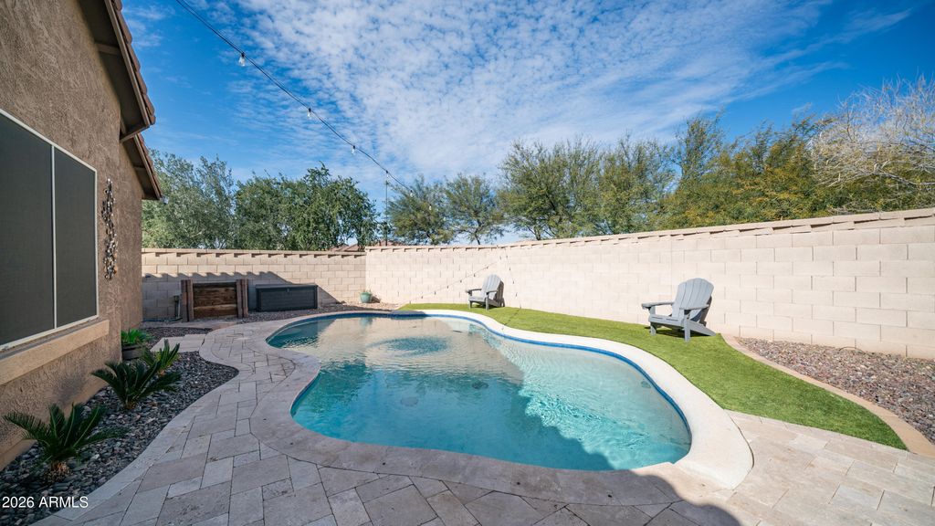 Image 32 of property listing at 10754 W YEARLING Road, Peoria, AZ 85383