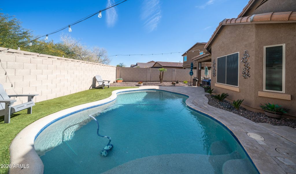 Image 33 of property listing at 10754 W YEARLING Road, Peoria, AZ 85383