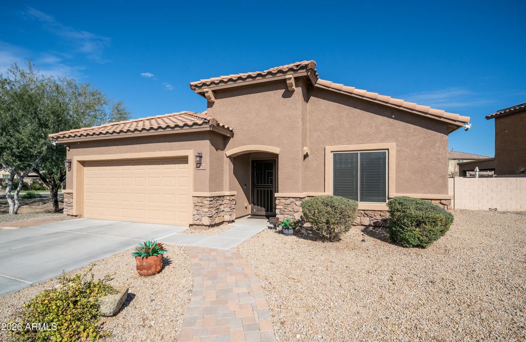 Image 35 of property listing at 10754 W YEARLING Road, Peoria, AZ 85383