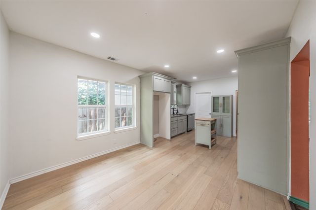 3606 Holmes Street, Dallas, TX 75215