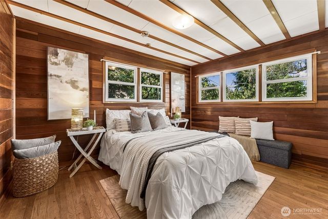 19635 4th Avenue S, Des Moines, WA 98148