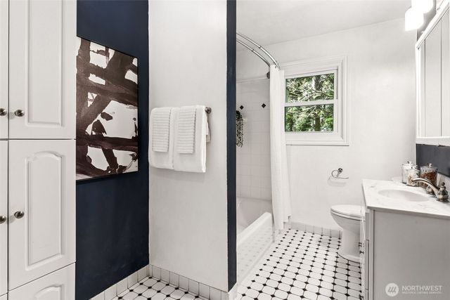 19635 4th Avenue S, Des Moines, WA 98148