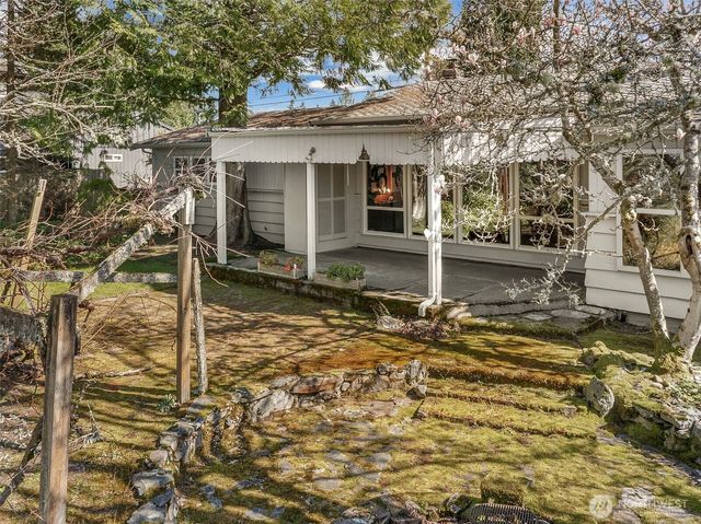 19635 4th Avenue S, Des Moines, WA 98148