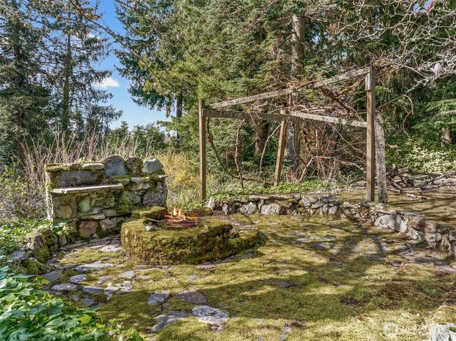 19635 4th Avenue S, Des Moines, WA 98148